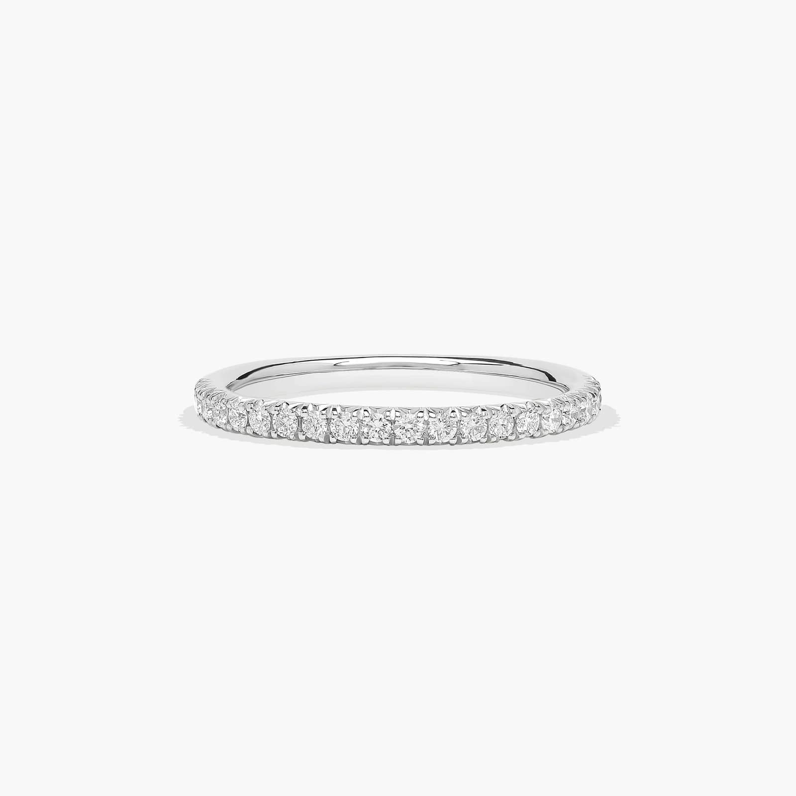 Outline Pavé Diamond Wedding Ring In 18K White Gold (1.50mm)