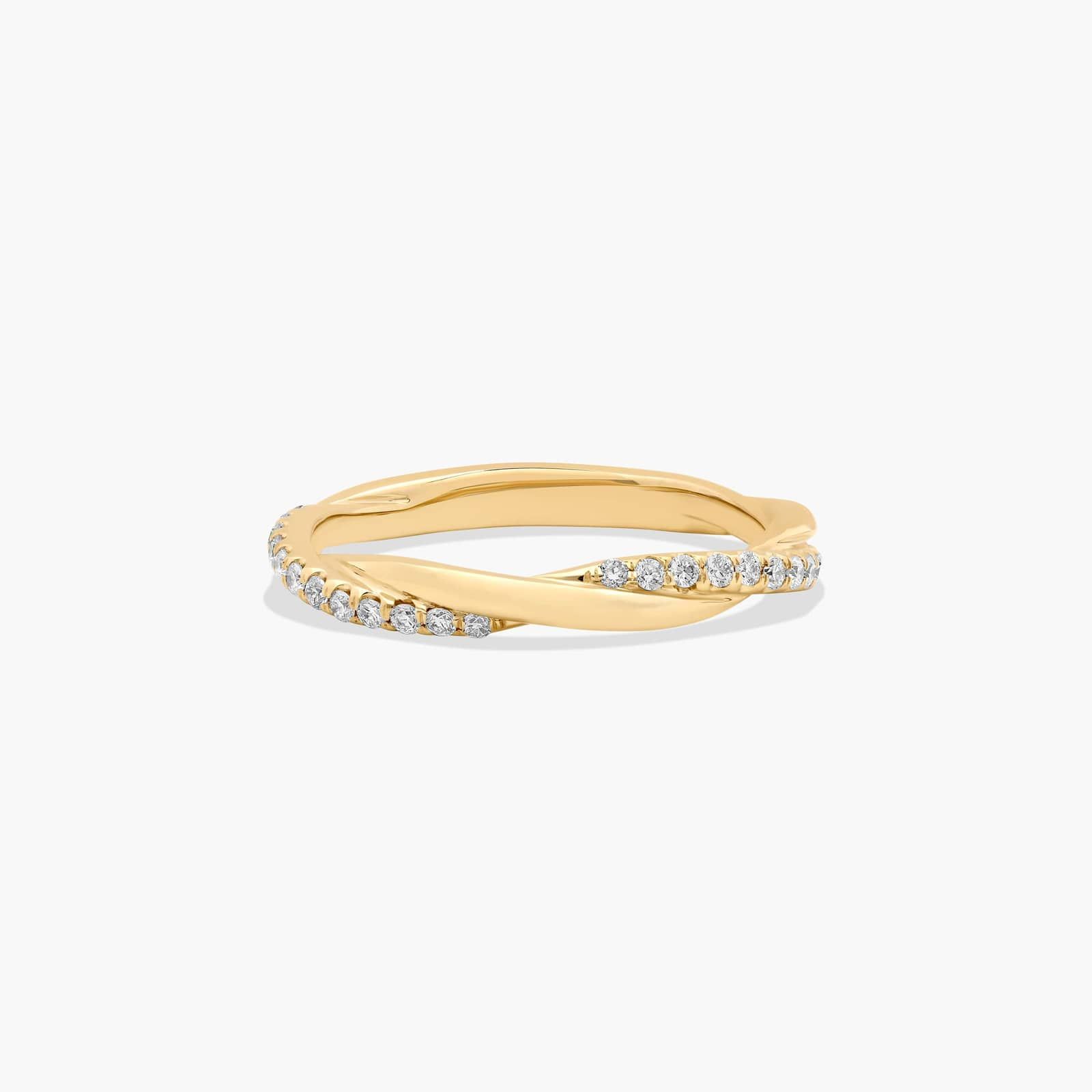 Twisted Pavé Diamond Wedding Ring In 18K Yellow Gold (2.00mm)