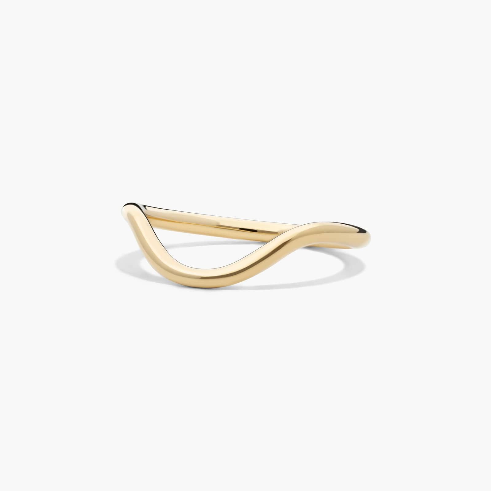 Sculptural Waves Wedding Ring in 14K Yellow Gold (2mm)