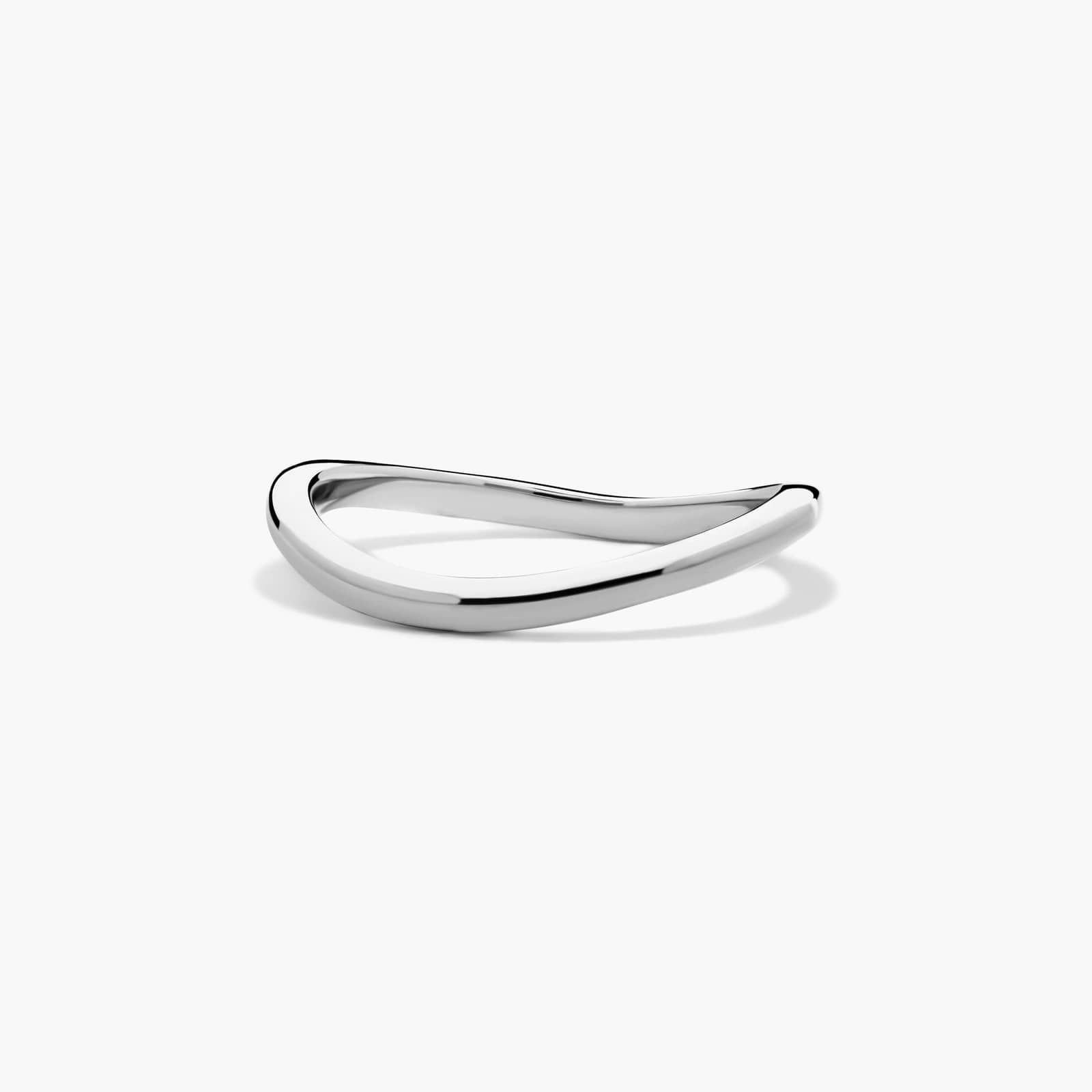 Sculptural Waves Curved Wedding Ring in Platinum (2mm)