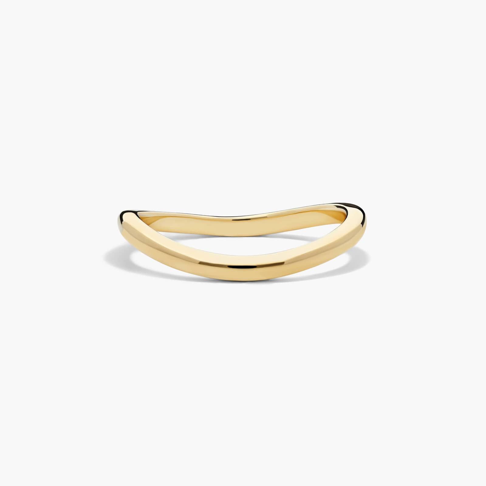 Sculptural Waves Curved Wedding Ring in 18K Yellow Gold (2mm)