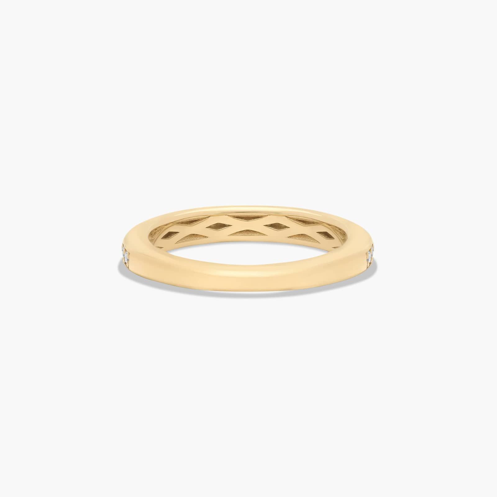 Graduated Pavé Diamond Wedding Ring In 18K Yellow Gold (1.50mm)