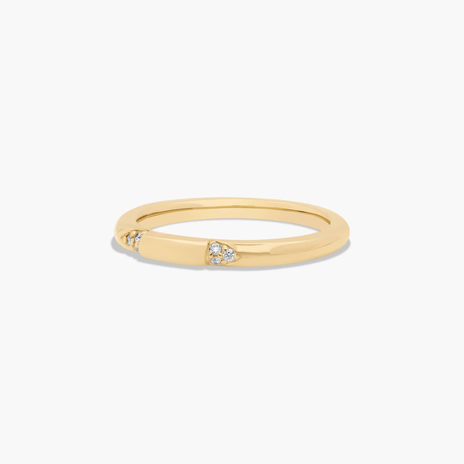 Perfectly Placed Pavé Diamond Wedding Ring In 14K Yellow Gold (1.50mm)