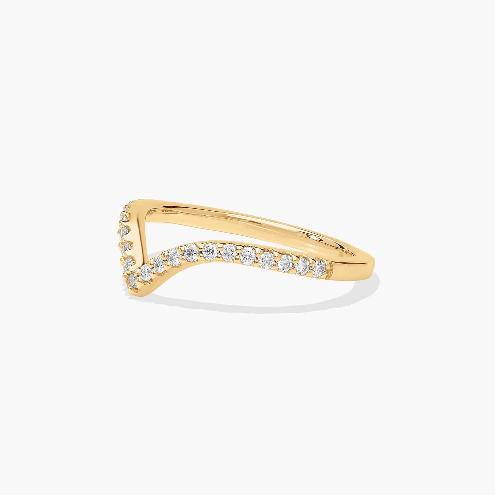 V-Shaped Diamond Wedding Ring In 18K Yellow Gold (1.50mm)