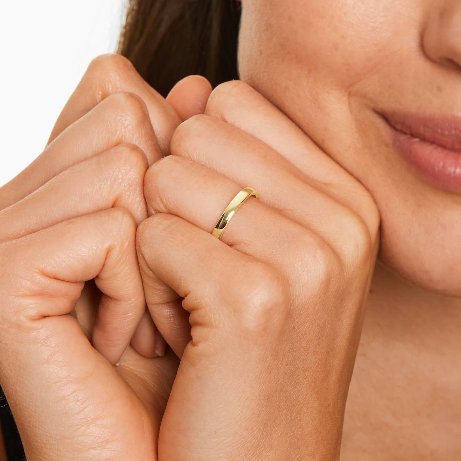 Traditional Straight Fit Wedding Ring In 14K Yellow Gold (2.50mm)