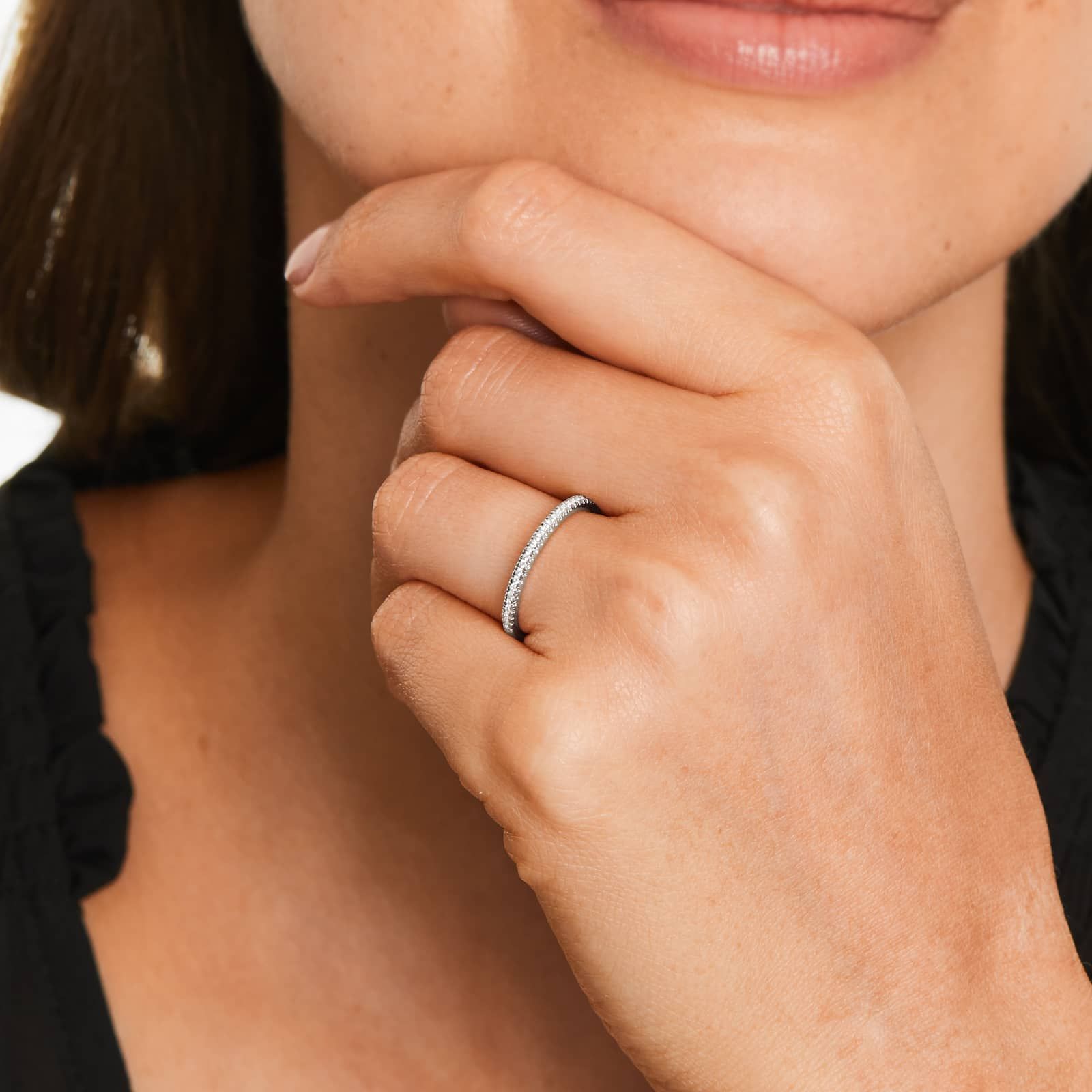Pavé Rounded Diamond Wedding Ring In Platinum (1.50mm)