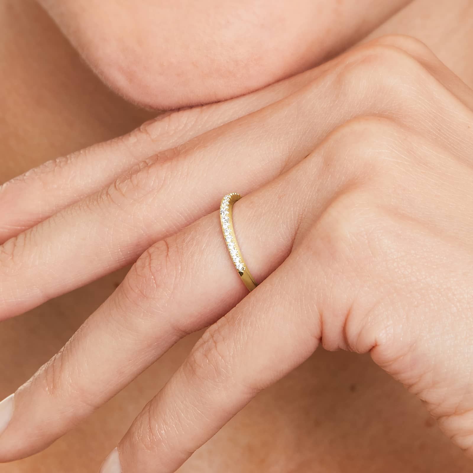 U Pavé Diamond Wedding Ring In 18K Yellow Gold (1.50mm)