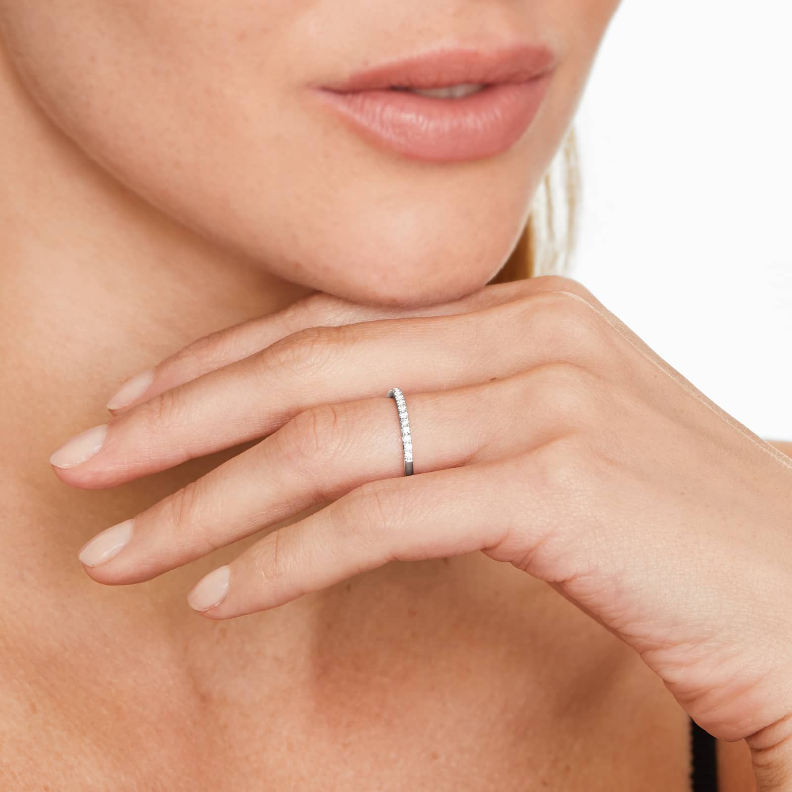 Pavé Diamond Wedding Ring In 14K White Gold (1.50mm)