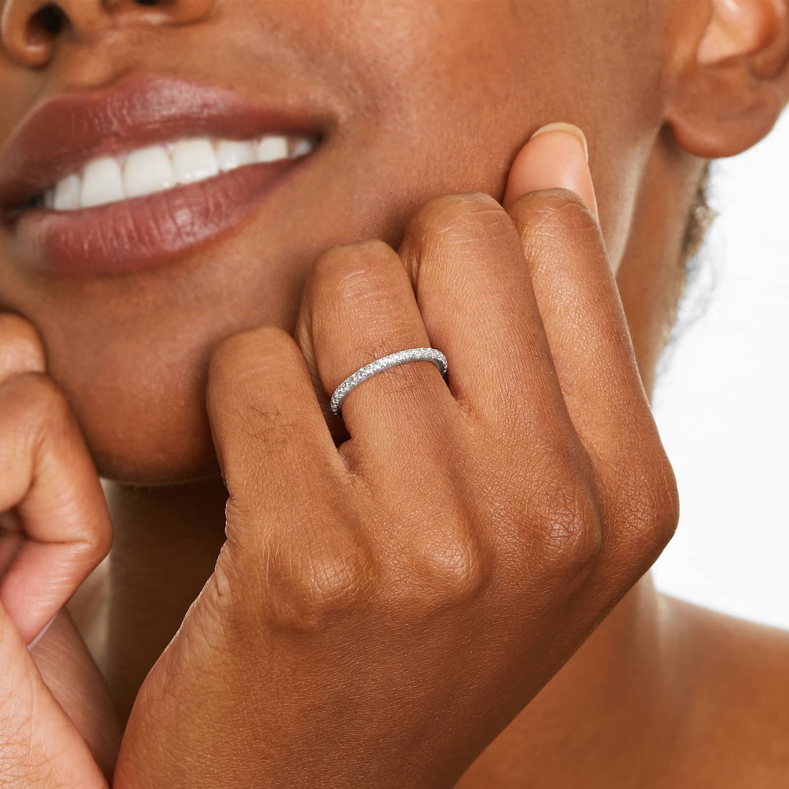 Classic Pavé Diamond Wedding Ring In 18K White Gold (1.50mm)
