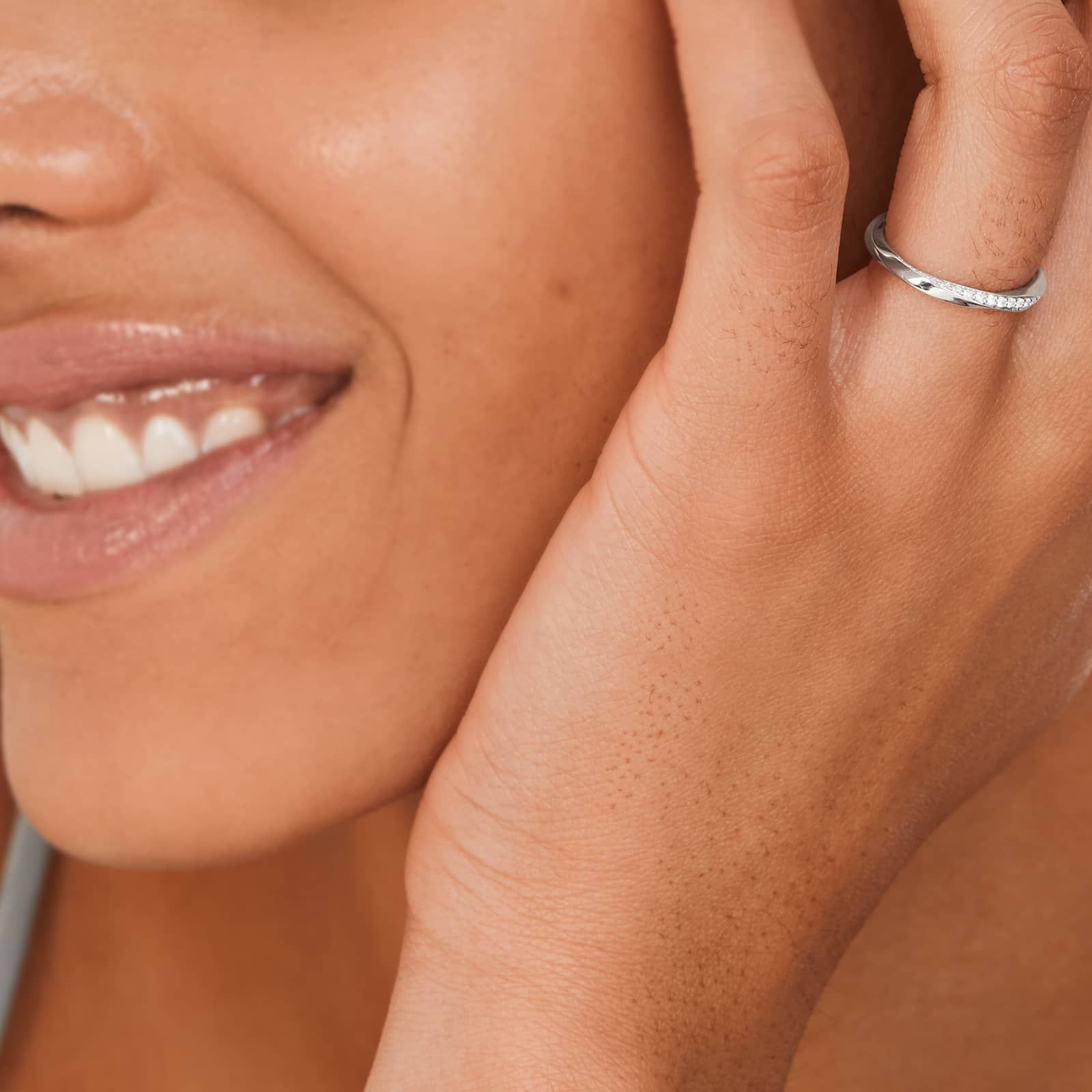 Helix Pavé Diamond Wedding Ring In 14K White Gold (3.00mm)