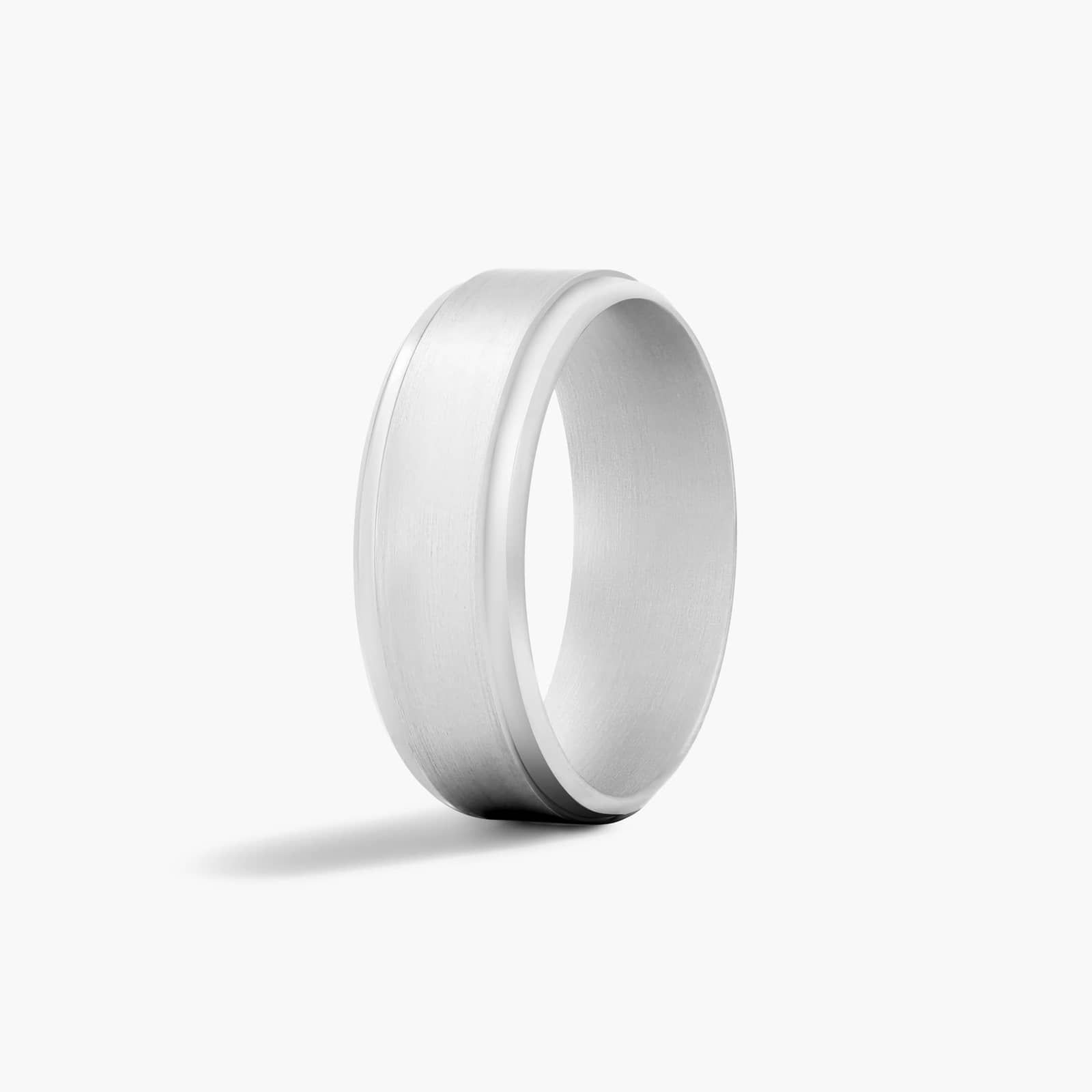 Comfort Fit Satin Finish Drop Beveled Edge Men's Wedding Band In Platinum (8.00mm)