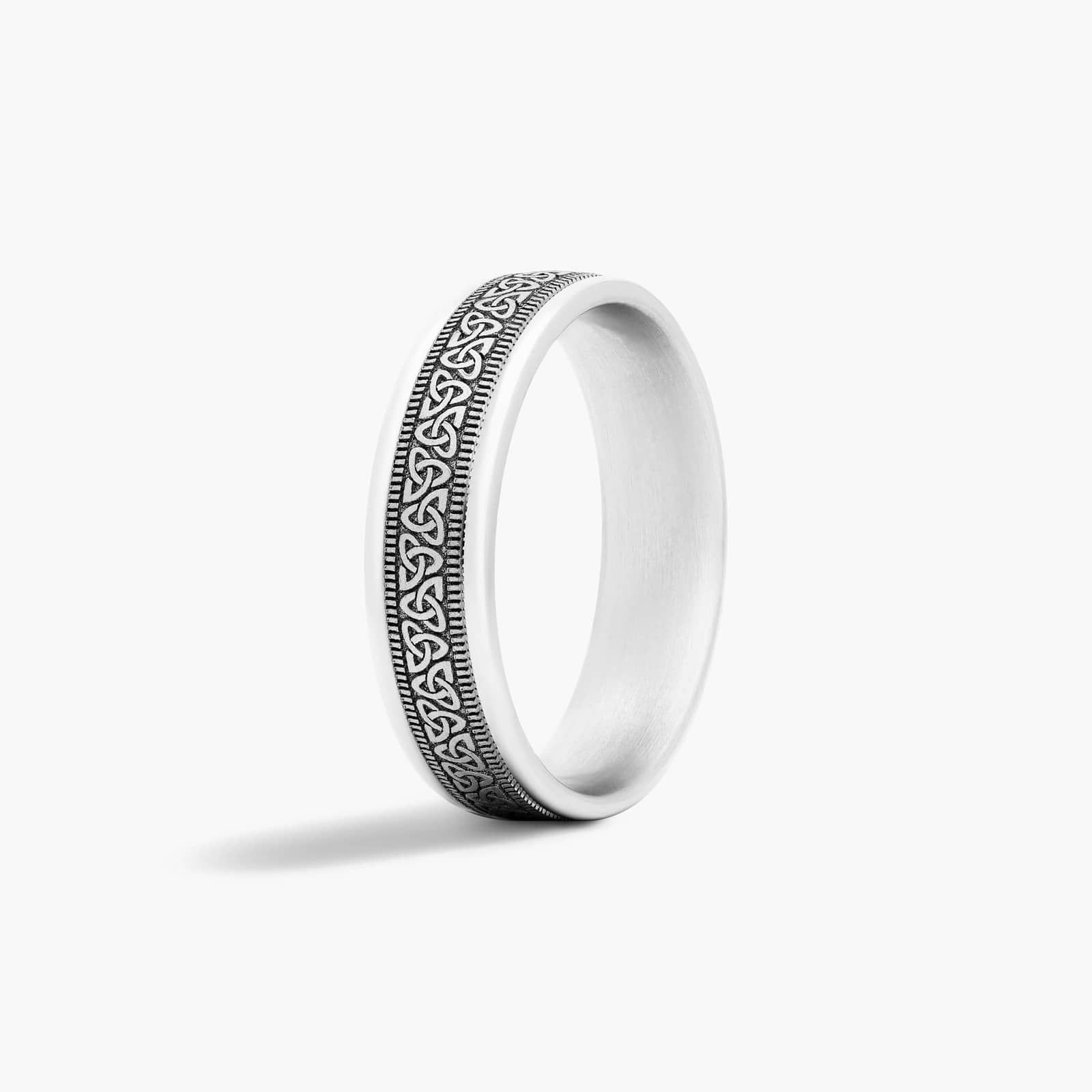 Comfort Fit Love Knot Men's Wedding Band In Platinum (6.00mm)