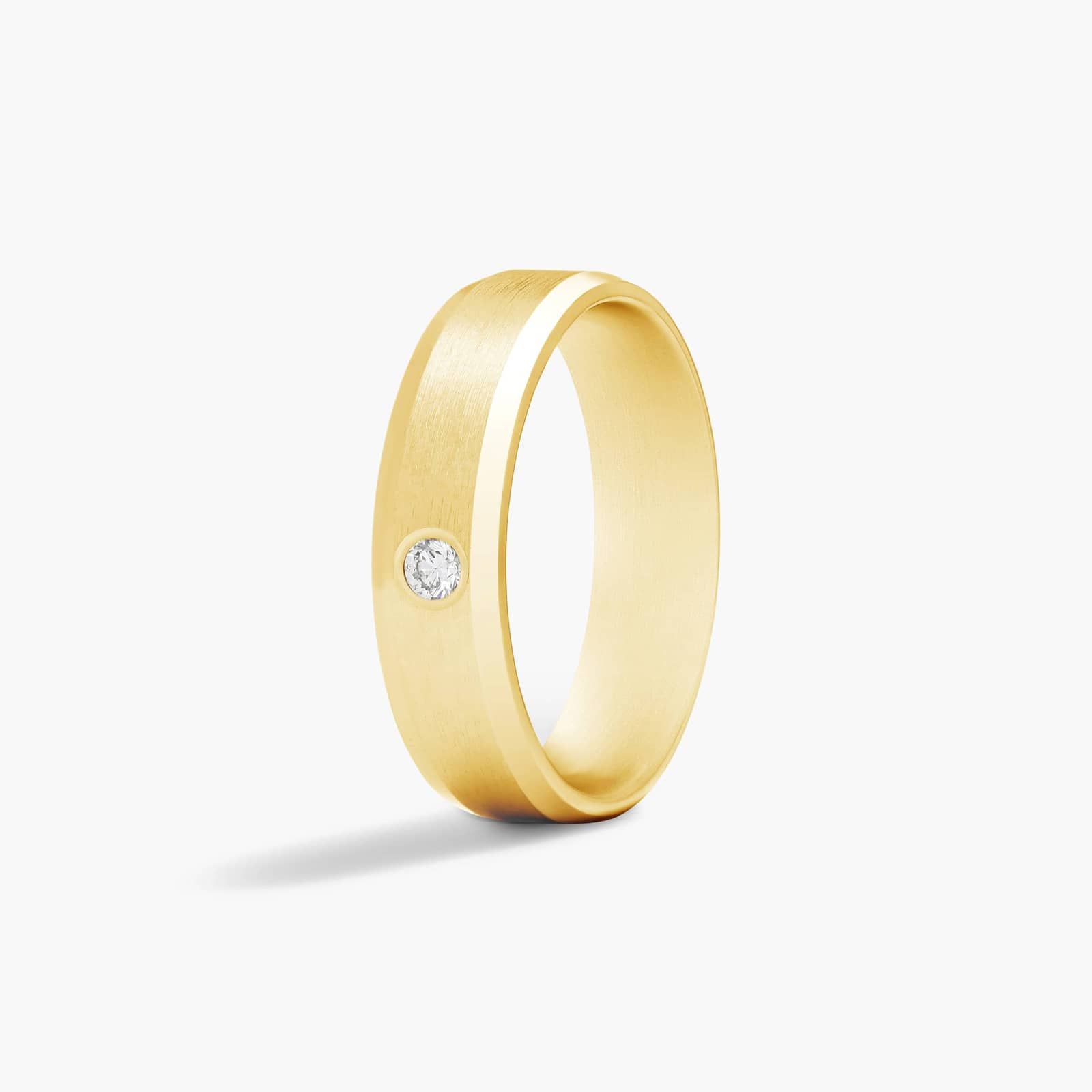Beveled Bezel Set Men's Diamond Wedding Band In 18K Yellow Gold (6.00mm)