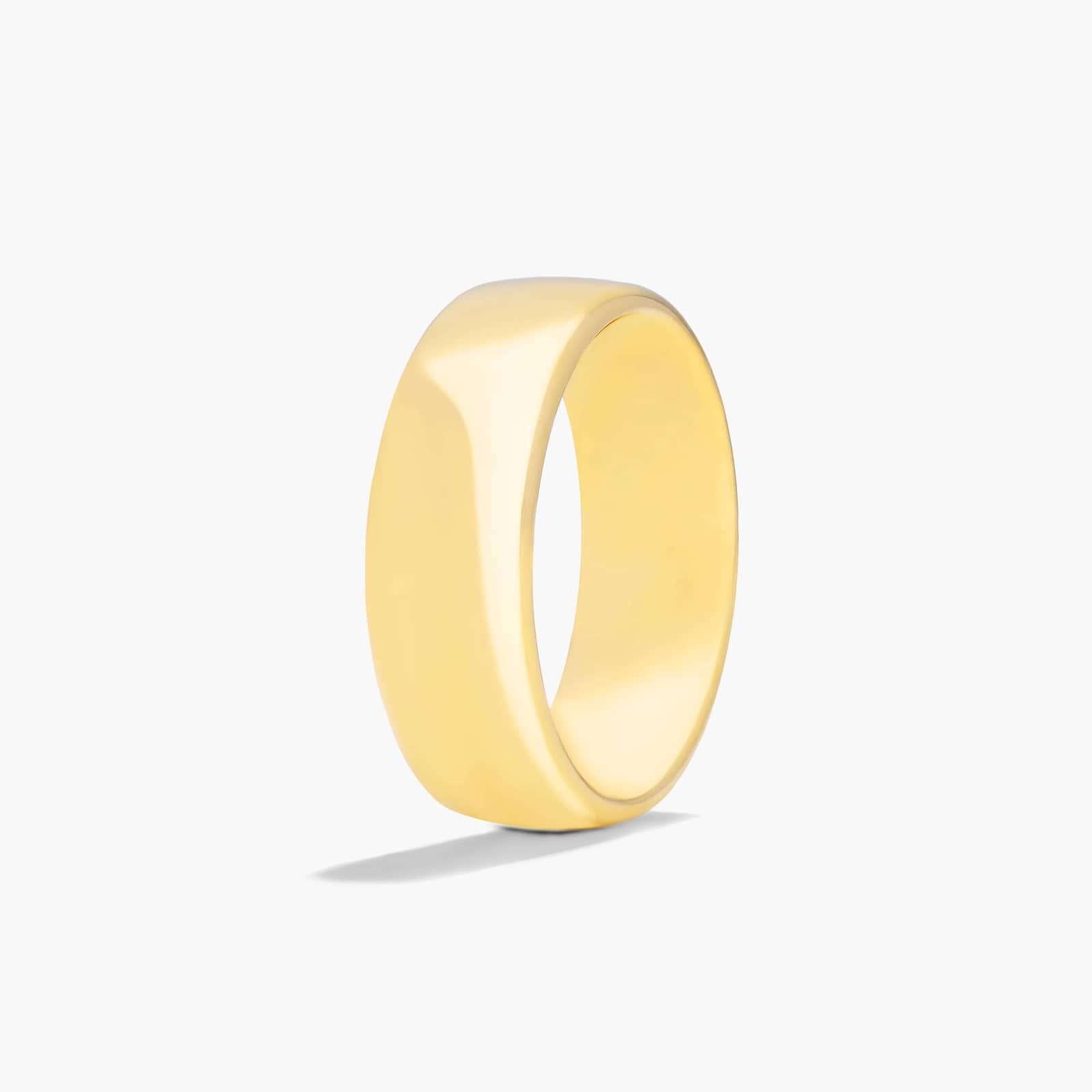 Comfort Fit Slightly Flat Wedding Band In 18K Yellow Gold (7.50mm)