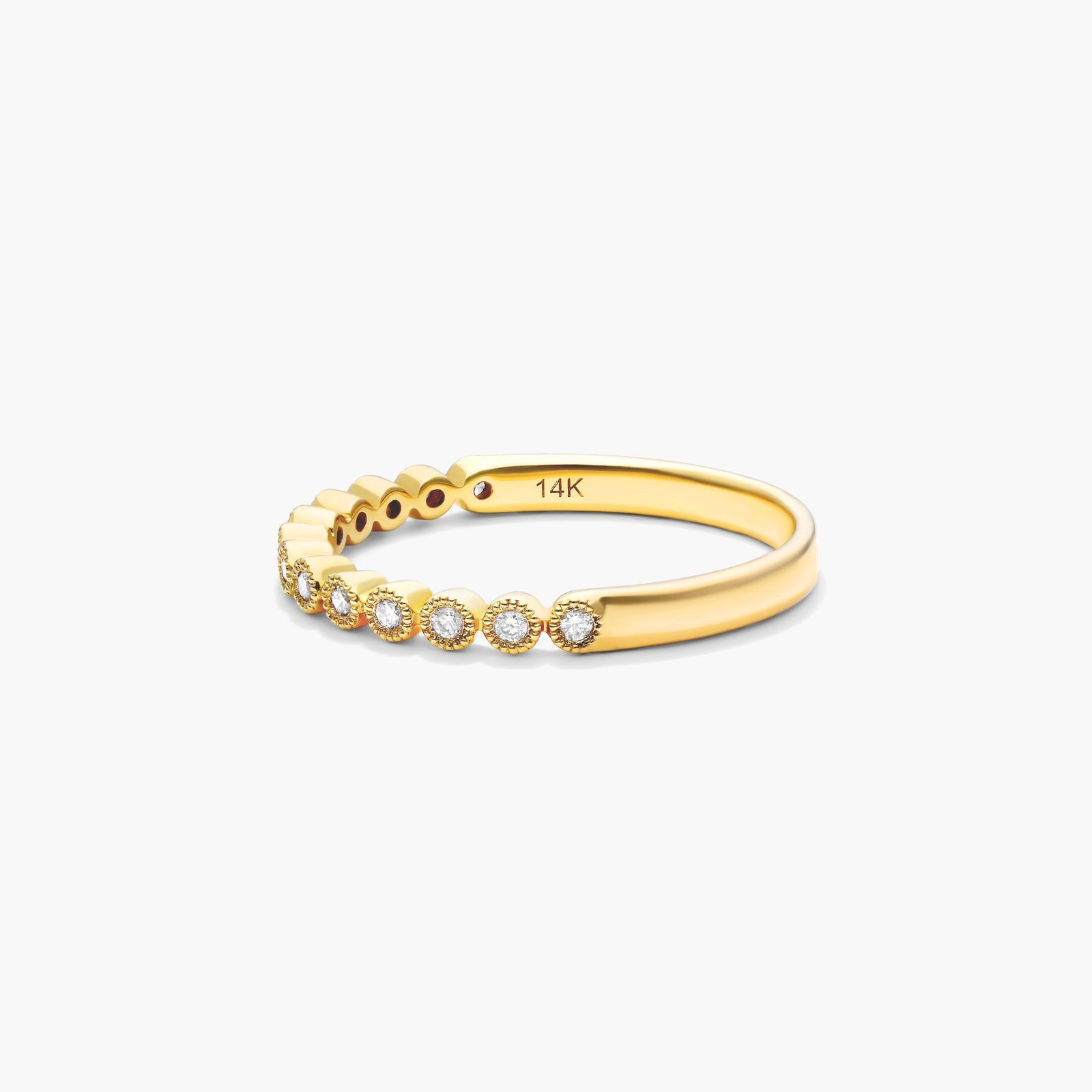 Vintage Round Bezel Diamond Ring In 14K Yellow Gold