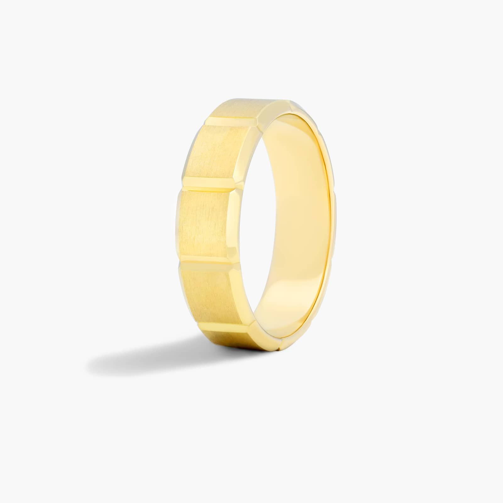 Block Pattern Satin Finish Men's Wedding Band In 18K Yellow Gold (6.00mm)