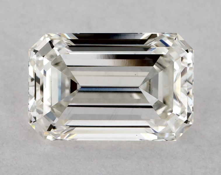 0.81 carat emerald diamond, G VS1
