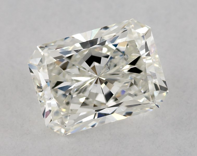 0.7 carat radiant diamond, I VS2