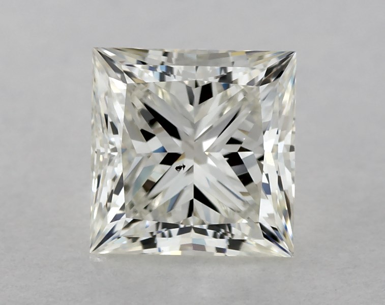 0.9 carat princess diamond, I SI1