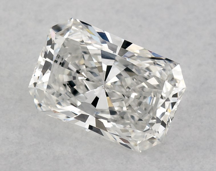 0.47 carat radiant diamond, E VS1