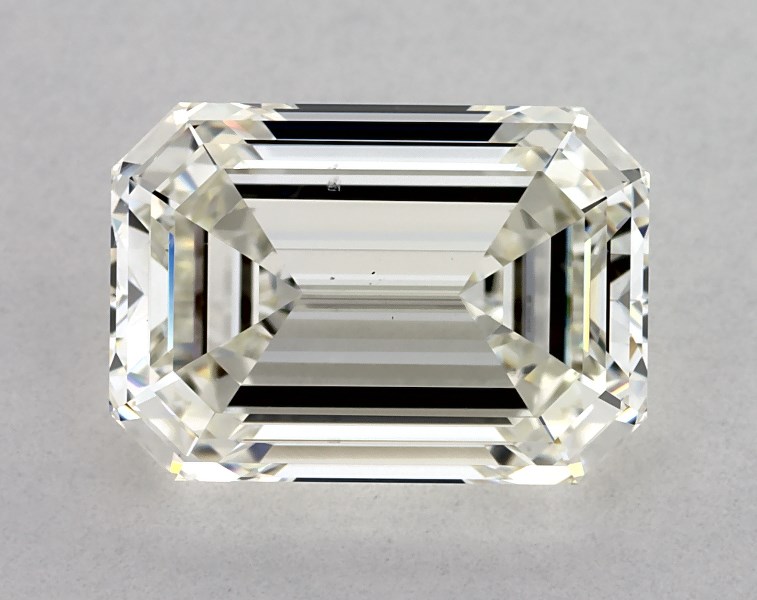 3.05 carat emerald diamond, I VS2