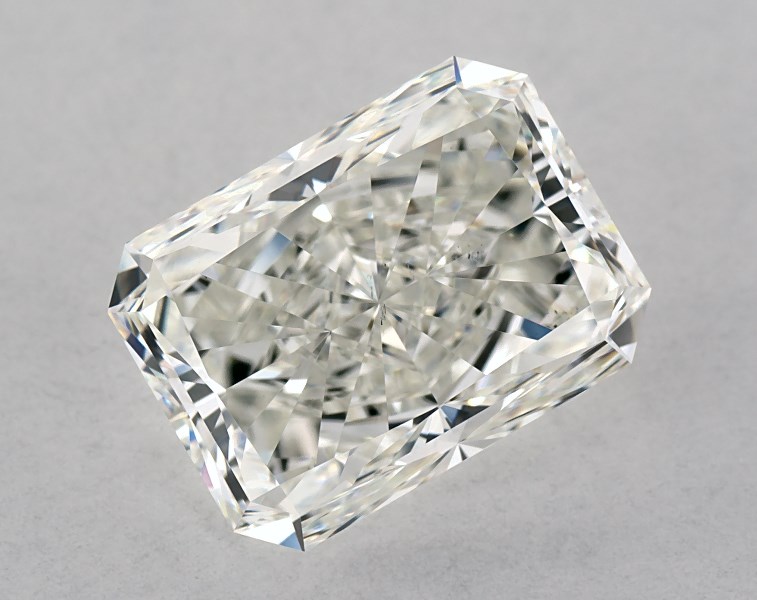 3.52 carat radiant diamond, I VS2