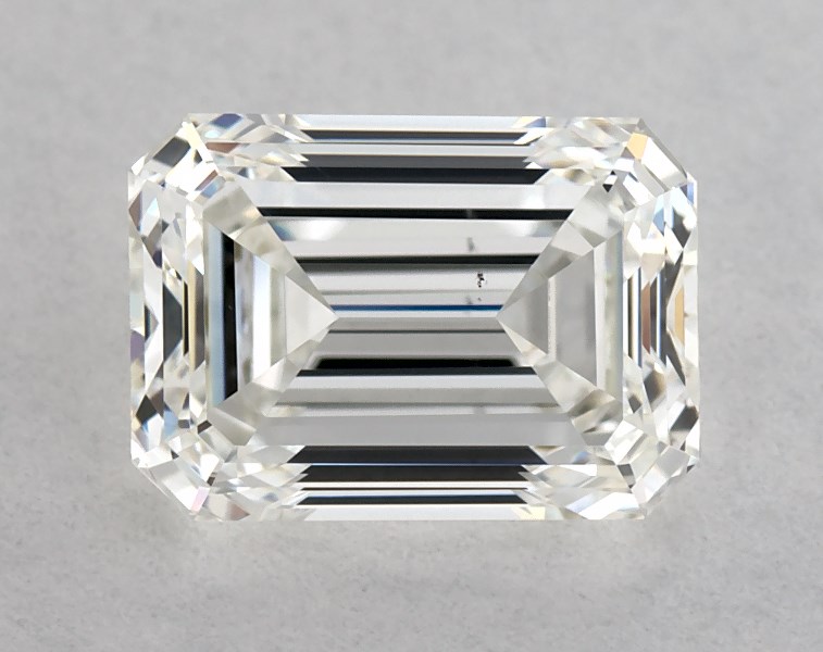 0.82 carat emerald diamond, H VS2
