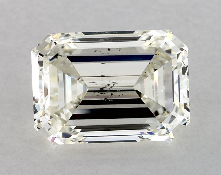 2.20 ct Emerald, K · SI2 · Good