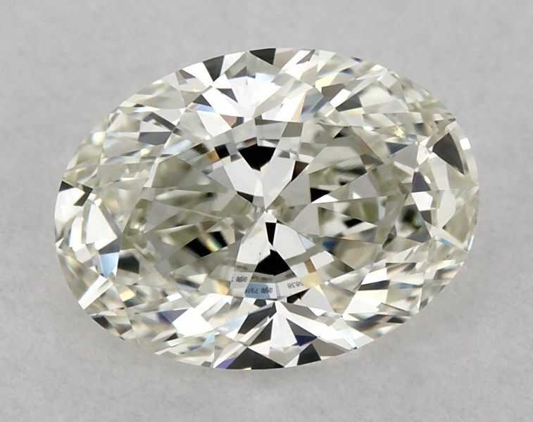 0.9 carat oval diamond, I VS2