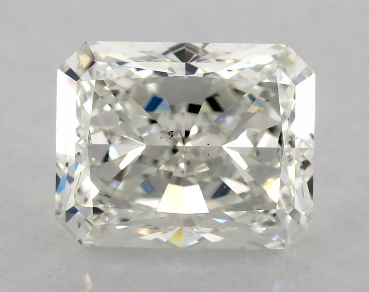 3.01 carat radiant diamond, I SI1