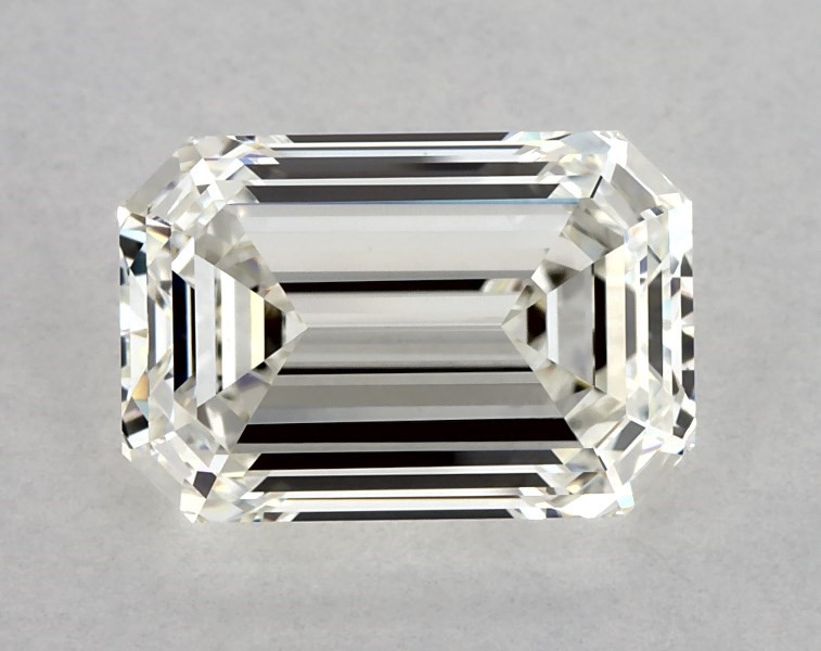 3.7 carat emerald diamond, I VS1
