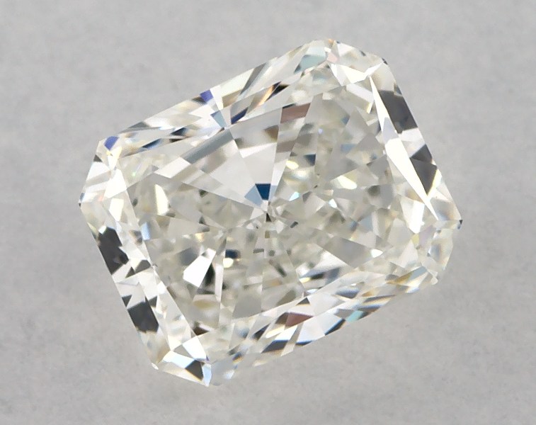 0.7 carat radiant diamond, I VS1
